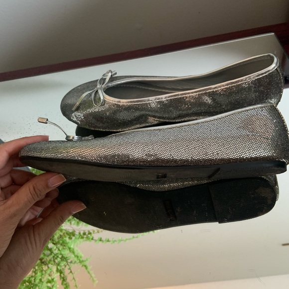 Silver flats - Picture 2 of 3